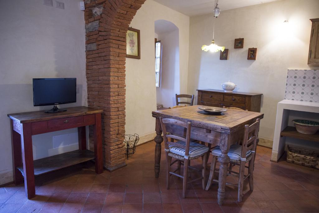 Agriturismo La Romagnana ピストイア エクステリア 写真